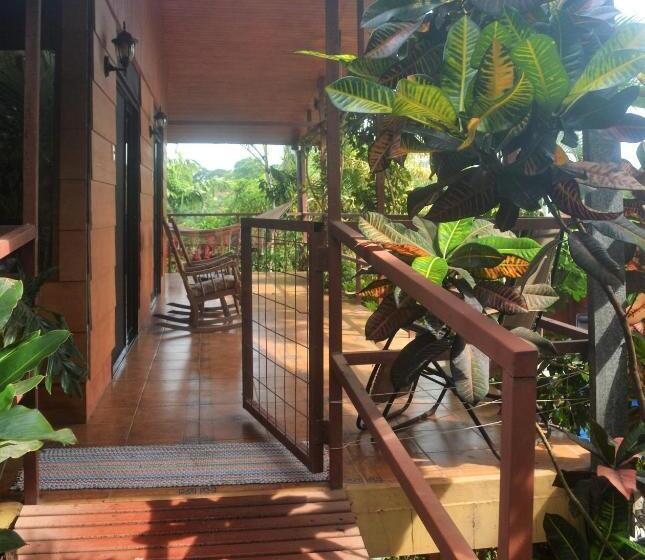 غرفة ديلوكس, Eden Atenas