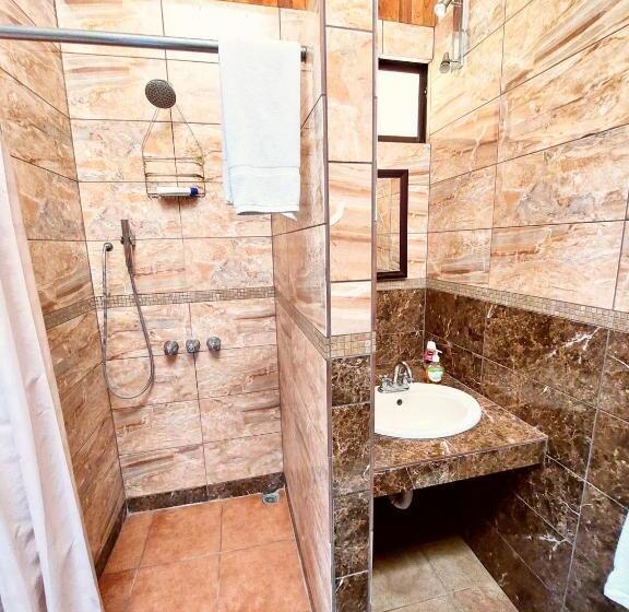 غرفة ديلوكس, Eden Atenas