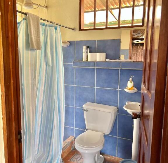 بنجلو قياسى, Eden Atenas