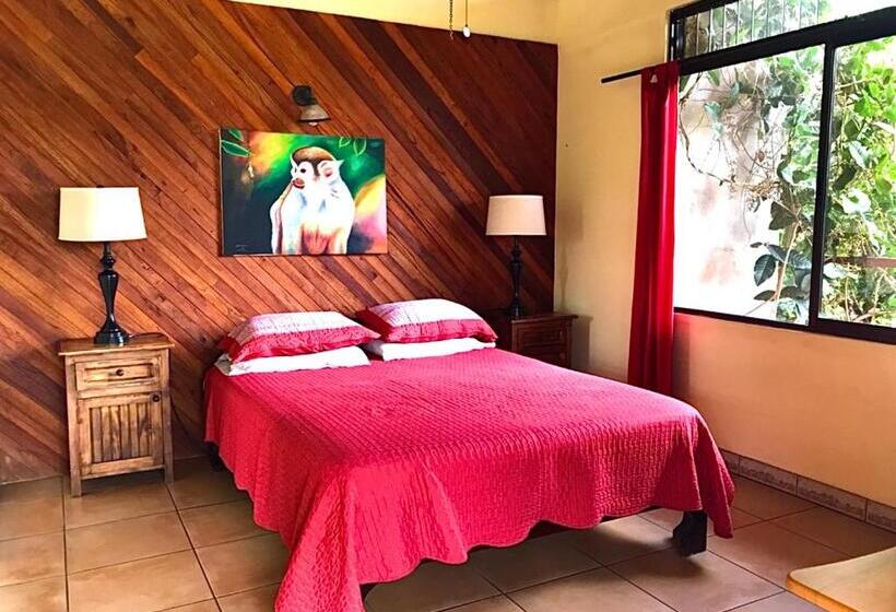 غرفة ديلوكس, Eden Atenas