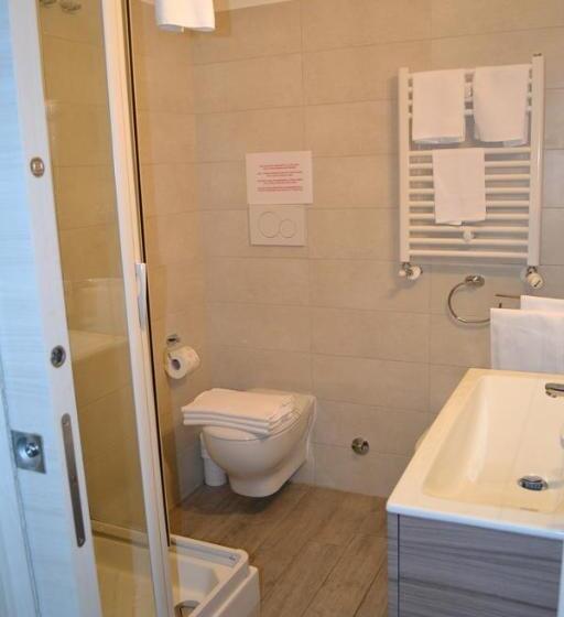 חדר סטנדרט לשלושה, Vatican Giulia