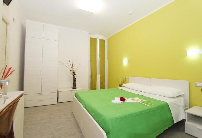 חדר סטנדרט לשלושה, Vatican Giulia