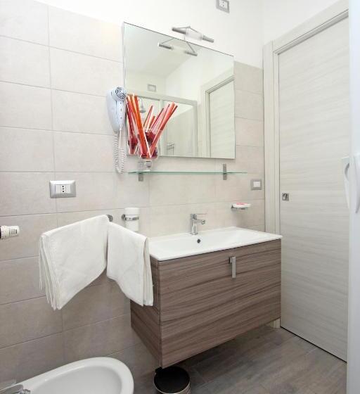 חדר סטנדרט לשלושה, Vatican Giulia