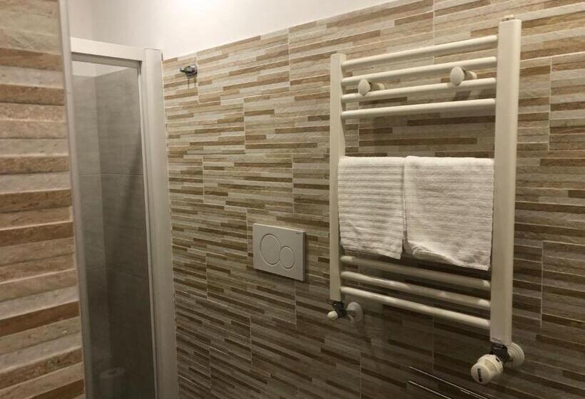 חדר סטנדרט, Vatican Giulia