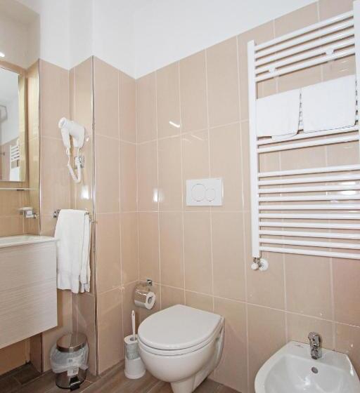 חדר סטנדרט, Vatican Giulia