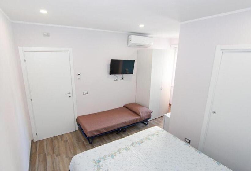 חדר סטנדרט לשלושה, Vatican Giulia