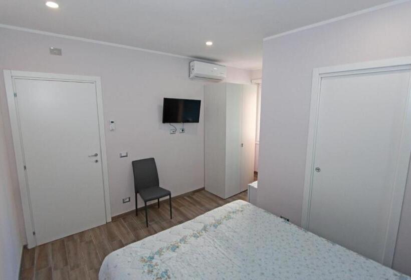 חדר סטנדרט לשלושה, Vatican Giulia