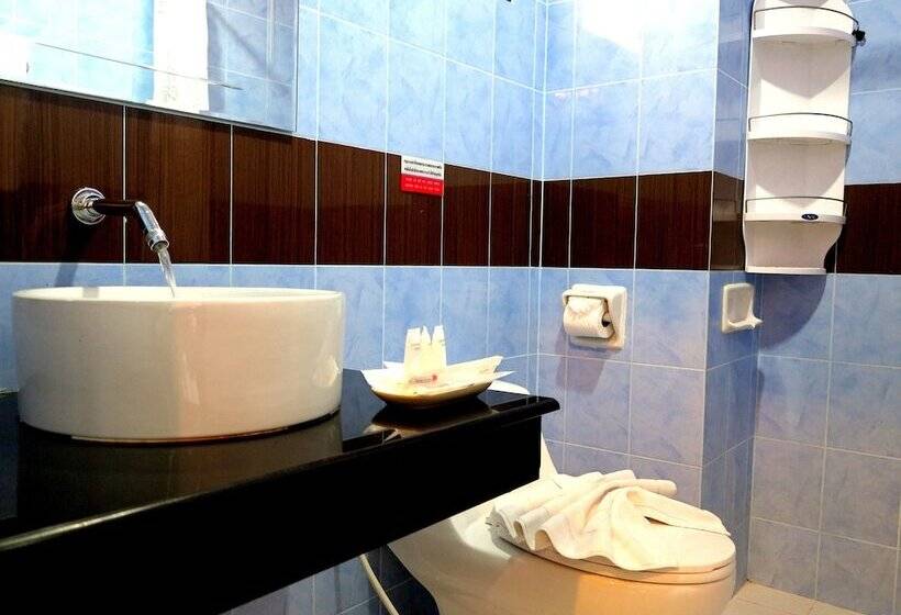 标准间, Baan Kata Maytha