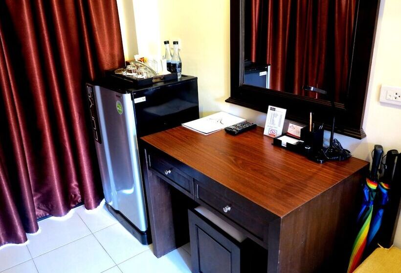 标准间, Baan Kata Maytha