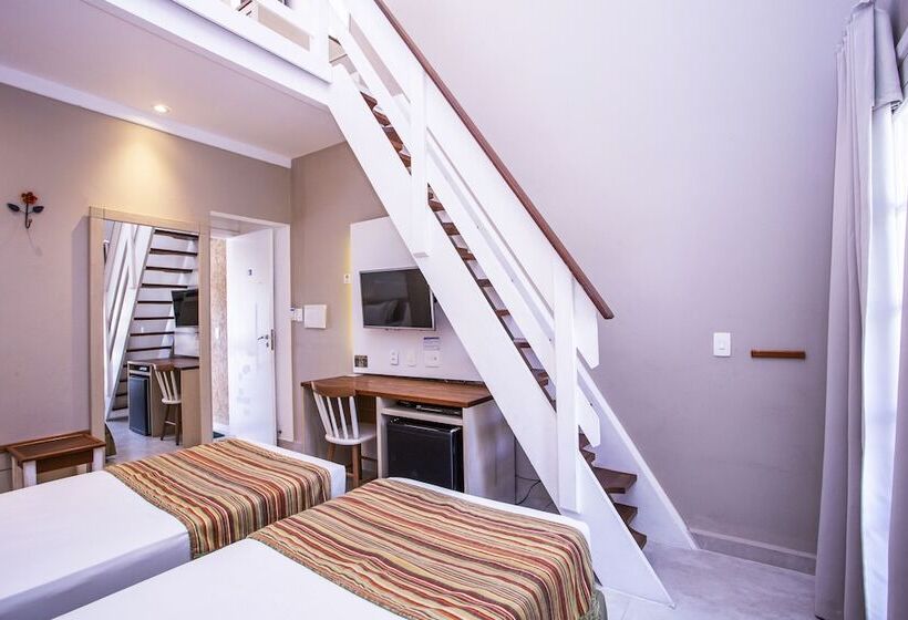 חדר דלוקס לארבעה, Ciribai Praia