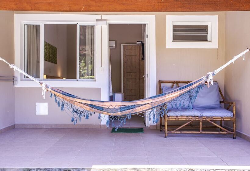 חדר דלוקס לשלושה, Ciribai Praia