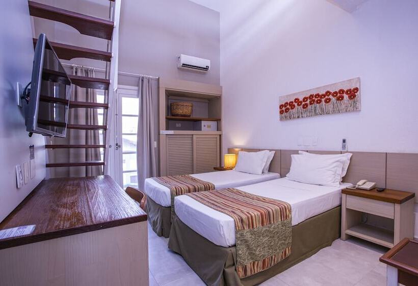 חדר דלוקס לארבעה, Ciribai Praia