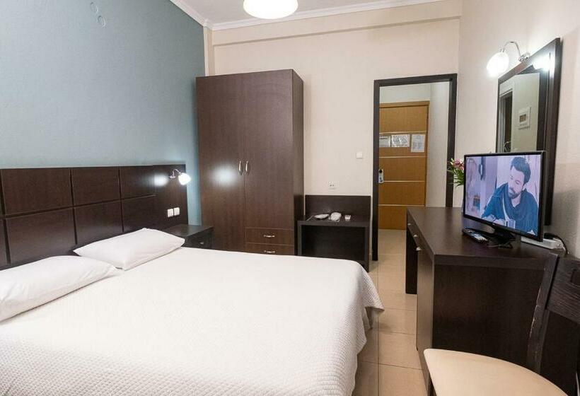 غرفة قياسية, Democritus