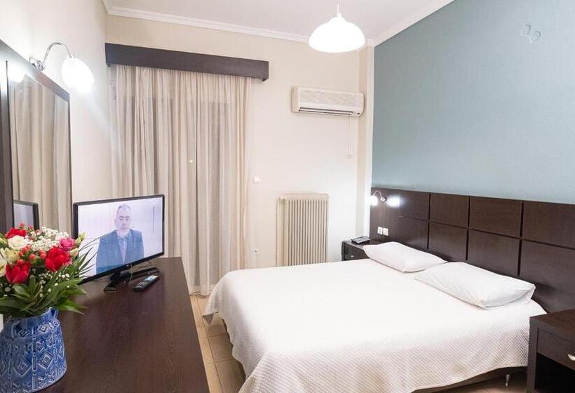 غرفة قياسية, Democritus