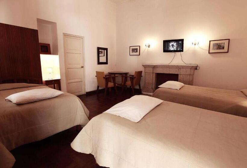 غرفة قياسية ثلاثية, Hostal Solar