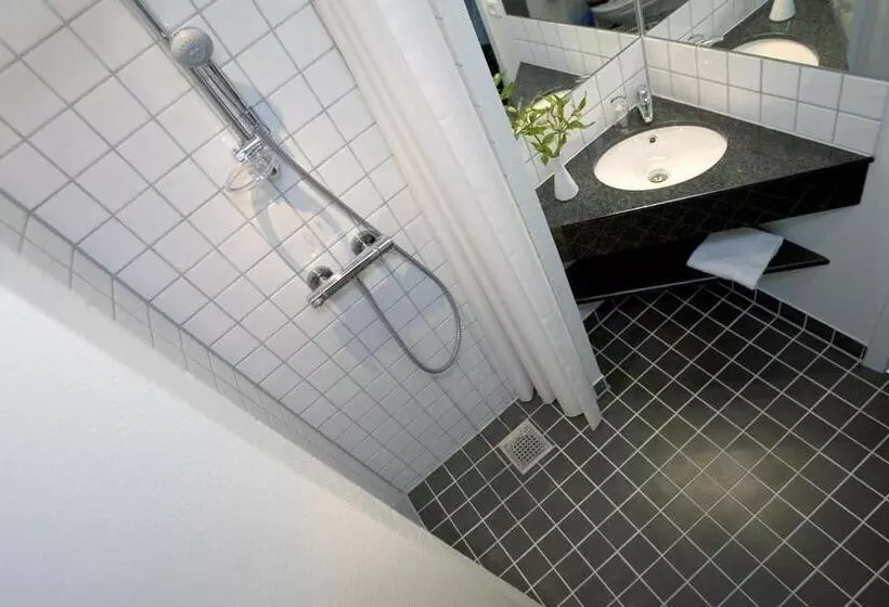 اتاق استاندارد یک نفره, Huset Middelfart