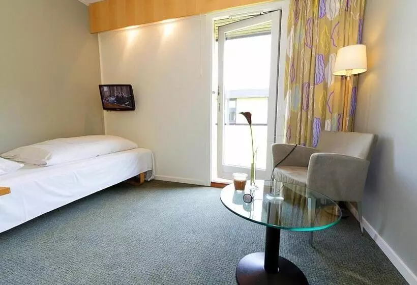 اتاق استاندارد یک نفره, Huset Middelfart