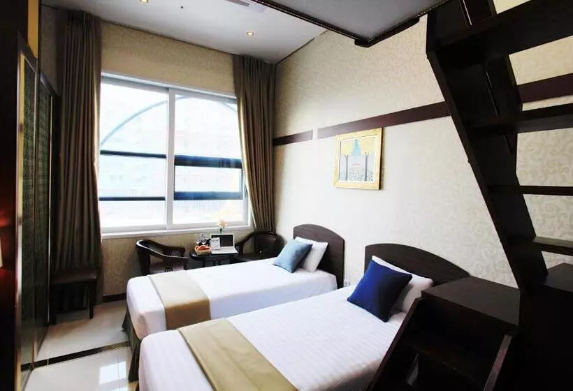 Deluxe Kolmen Hengen Huone, Intercity Seoul