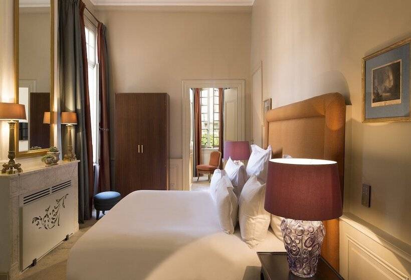 Полулюкс, La Maison D'uzès Relais & Châteaux