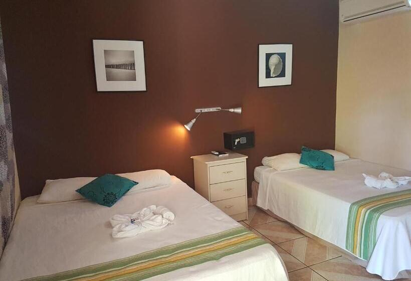 스탠다드 룸 더블 침대 2개, Miraflores