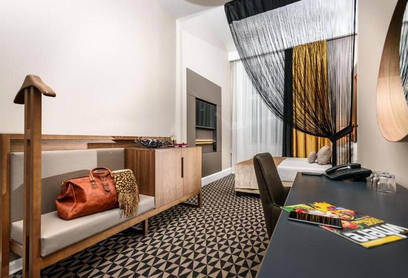 اتاق سوپریور, Moments Budapest By Continental Group