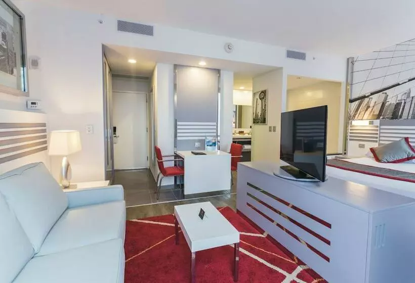 سوییت جونیور, Hotel Riu Plaza New York Times Square