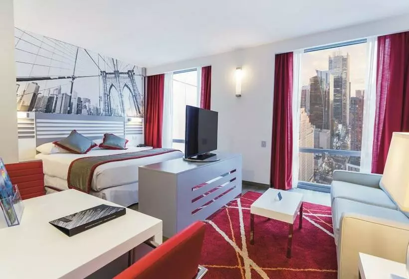 سوییت جونیور, Hotel Riu Plaza New York Times Square