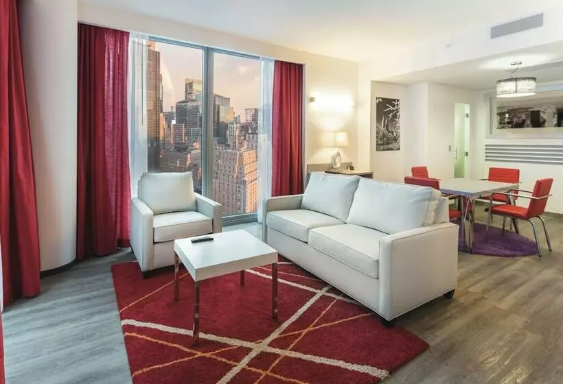 سوئیت پرزیدنت, Hotel Riu Plaza New York Times Square