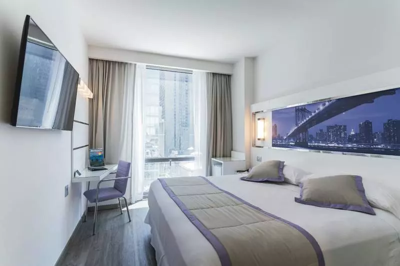 اتاق لوکس با تخت بزرگ, Hotel Riu Plaza New York Times Square