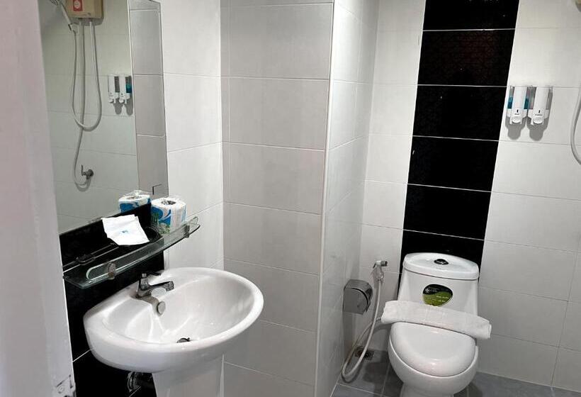 اتاق لوکس سه تخته, River Grand