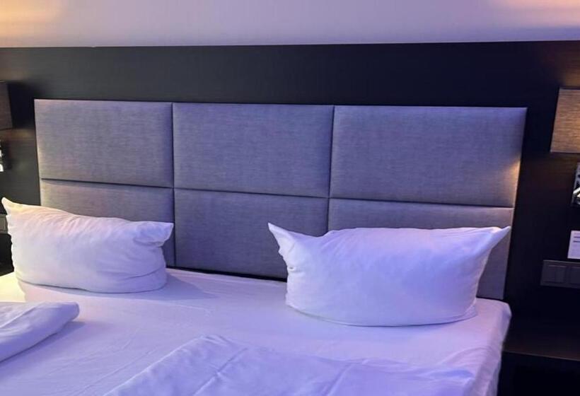 اتاق اکونومی یک تخته, Zi