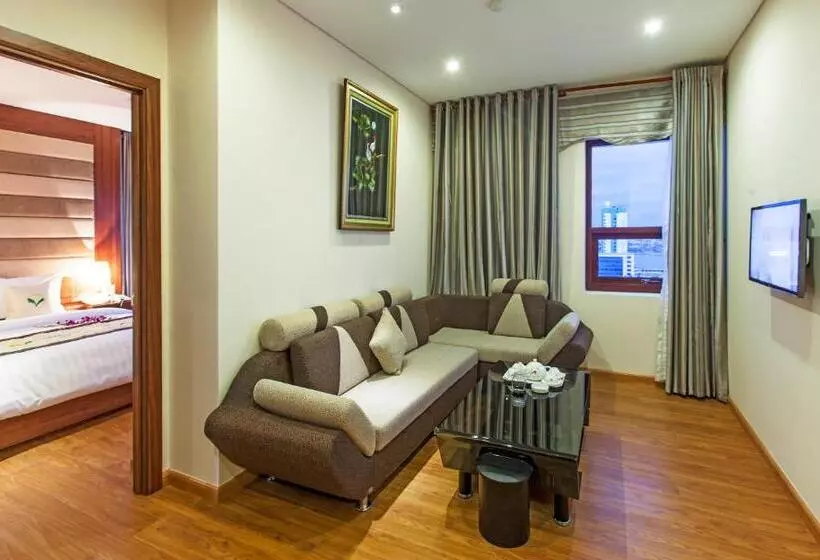 سوییت, Moonlight Hotel Suites & Spa Vip High Floor, The Best View In The City Center, Dragon Bridge View