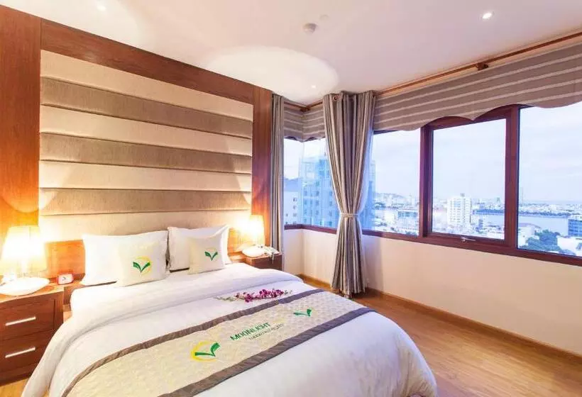 سوییت, Moonlight Hotel Suites & Spa Vip High Floor, The Best View In The City Center, Dragon Bridge View