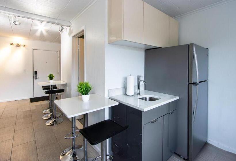 クラシックスイート, Royal Oak