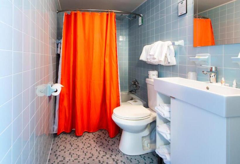 デラックススタジオ, Royal Oak