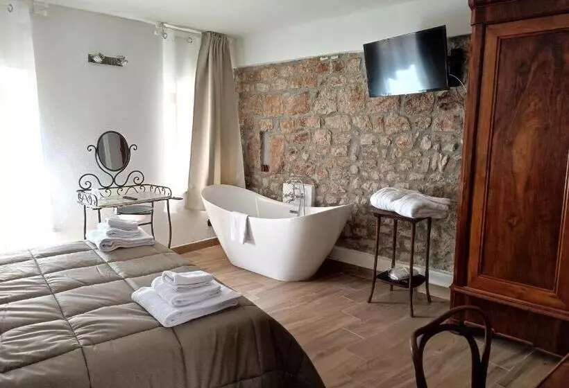 デラックスルーム, Dimora & Spa Il Cerchio Di Lullo