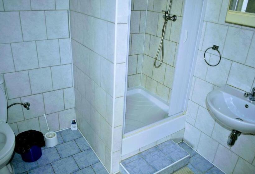 חדר סטנדרט לארבעה, Ubytovanie Zencuch