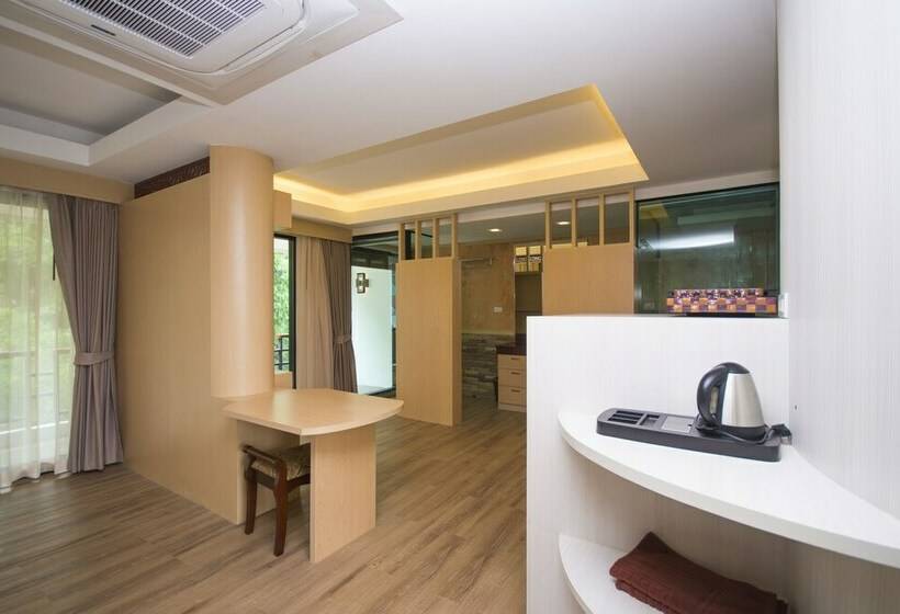 キングサイズベッドのスイートルーム, Phi Phi Nice Beach Hotel Hip