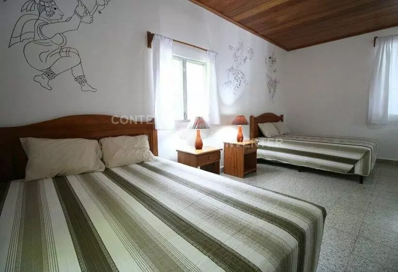 بانگلوی لوکس, Maya Zacpetén Jungle Lodge