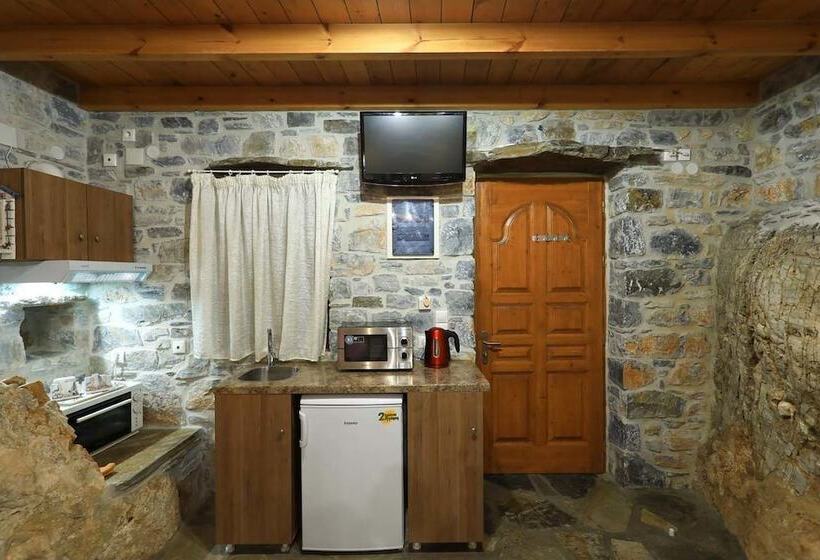 إستوديو قياسى مطل على البحر, Armonia By Grispos Villas