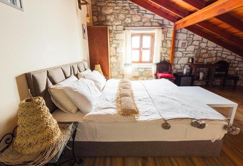 חדר דלוקס נוף לים, Lavantali Konak  Taşev Otel Ve Restoran