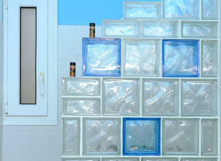 스탠다드 룸, Pelagos Studios