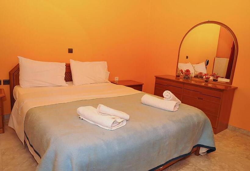 2침실 패밀리 아파트, Pelagos Studios