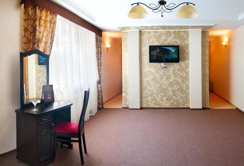 주니어 스위트, Sherwood