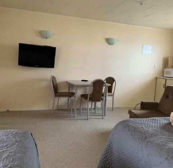 Студия Стандарт, Waiouru Welcome Inn