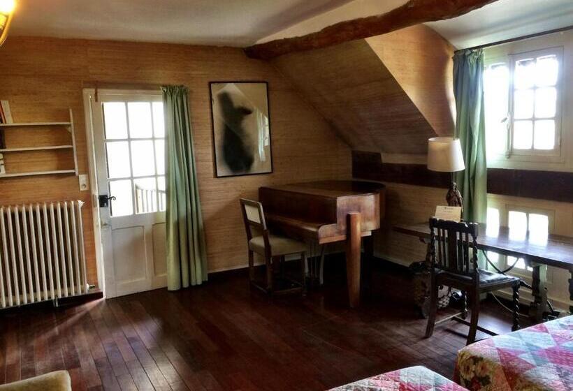 标准三人间, Le Moulin D Andé