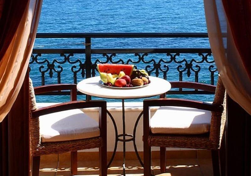 חדר דופלקס, Kekrifalia