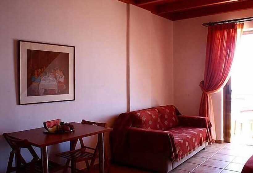 חדר דופלקס, Kekrifalia