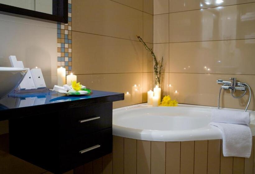 جناح غرفتين نوم, Domotel Neve Mountain Resort