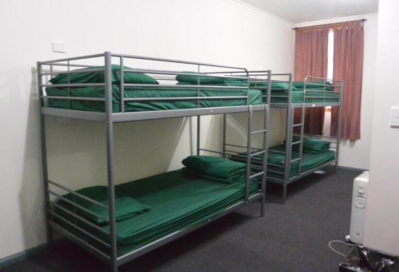 共同バス付シェアルーム, Elizabeth Hostel